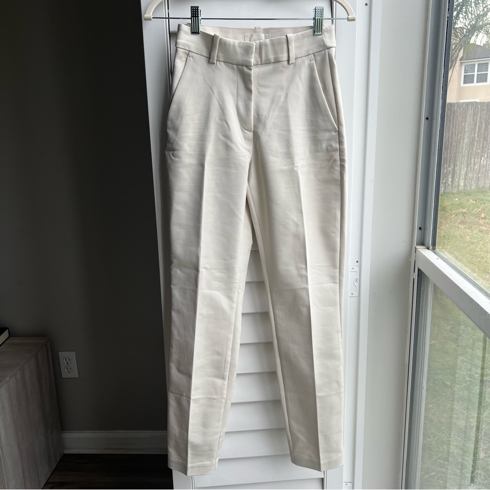 H&M Cream Slacks New with tag  Size 0/32